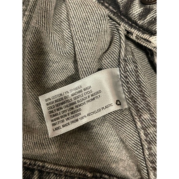 NWOT Wild Fable Women’s Gray Cropped Jean Jacket - Picture 4 of 4